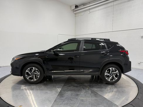 Used 2025 Subaru Crosstrek 2.0i Premium w/ Crosstrek Mirror Package AWD/4WD image 4