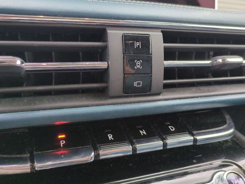 Used 2020 Lincoln Corsair Reserve w/ Equipment Group 201A image 8