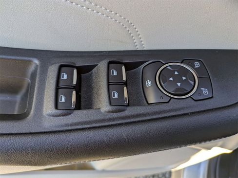 Used 2022 Ford Edge Titanium w/ Equipment Group 301A image 15