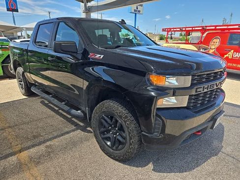 Used 2021 Chevrolet Silverado 1500 Custom Trail Boss AWD/4WD image 2