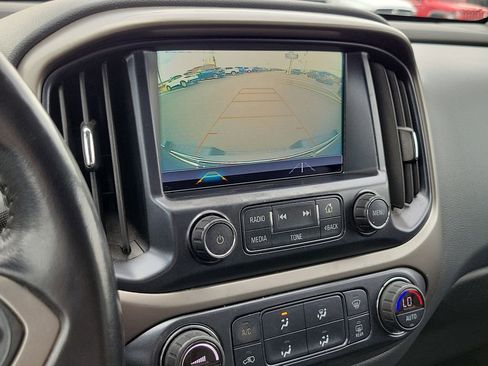 Used 2018 Chevrolet Colorado Z71 image 18