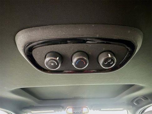 Used 2022 Dodge Durango SXT w/ Blacktop Package image 22