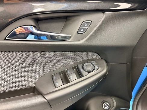 Certified 2025 Chevrolet TrailBlazer LT w/ Convenience Package FWD image 22