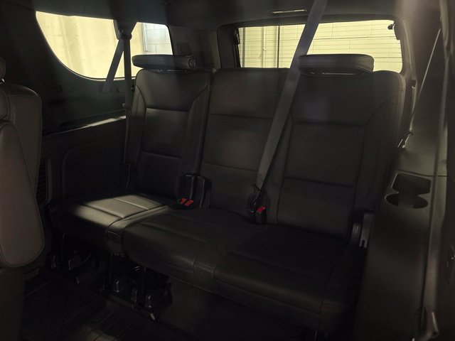 Used 2023 Chevrolet Suburban High Country w/ Advanced Technology Package AWD/4WD image 39