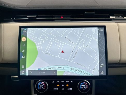 Used 2023 Land Rover Range Rover SE image 29