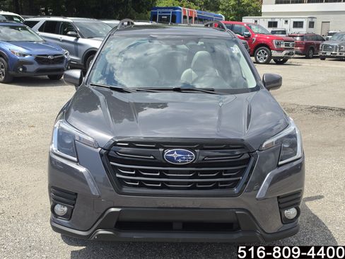 Used 2023 Subaru Forester Premium AWD/4WD image 4