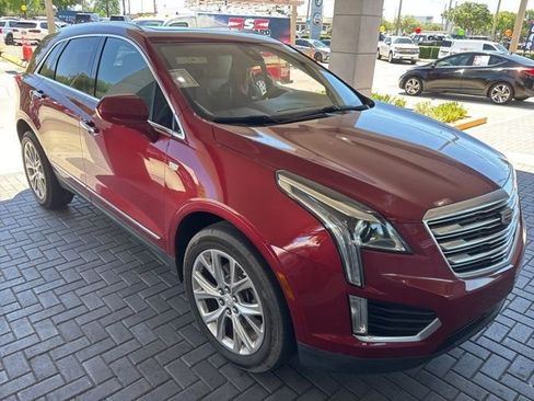 Used 2019 Cadillac XT5 Luxury image 1