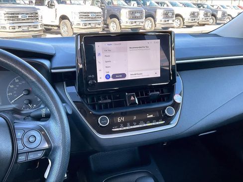 Used 2024 Toyota Corolla LE image 6