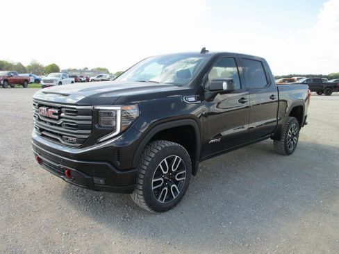 New 2026 GMC Sierra 1500 AT4 w/ AT4 Premium Package image 9