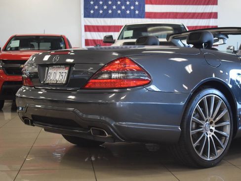 Used 2012 Mercedes-Benz SL 550 image 35