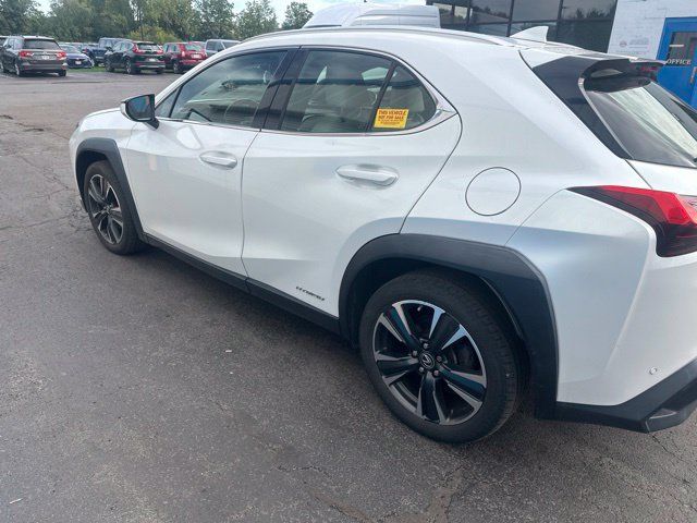 Used 2021 Lexus UX 250h w/ Premium Package AWD/4WD image 5