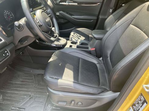 Used 2023 Kia Seltos SX w/ SX Sunroof Package AWD/4WD image 15