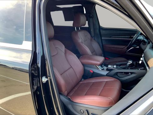 Used 2025 Kia Telluride SX FWD image 9