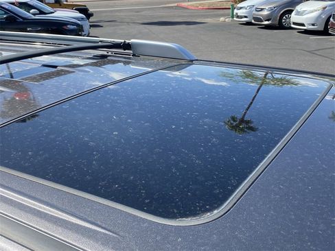 Used 2015 Toyota 4Runner Limited image 8