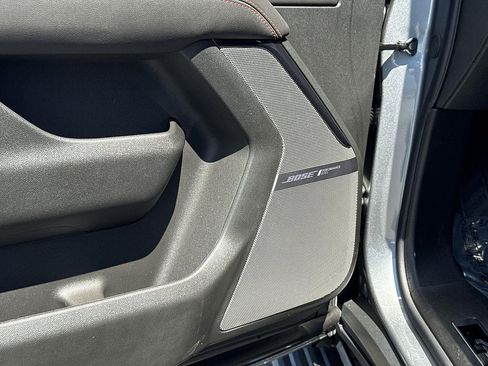 New 2026 GMC Yukon XL AT4 Ultimate AWD/4WD image 19