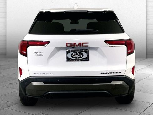 Used 2026 GMC Terrain Elevation FWD image 3