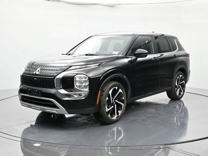 Used 2023 Mitsubishi Outlander SE