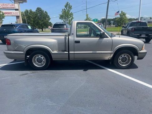 Used 1999 GMC Sonoma SLS w/ Marketing Option Pkg RWD image 4