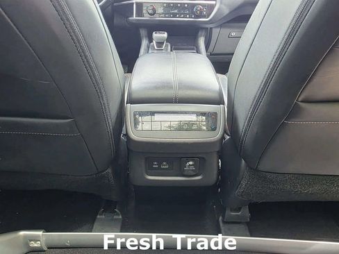Used 2023 Nissan Pathfinder Platinum w/ Lighting Package (N93) AWD/4WD image 8