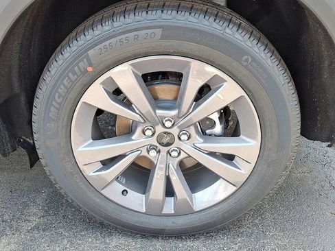 New 2026 Ford Explorer Active w/ Active Comfort Package AWD/4WD image 5