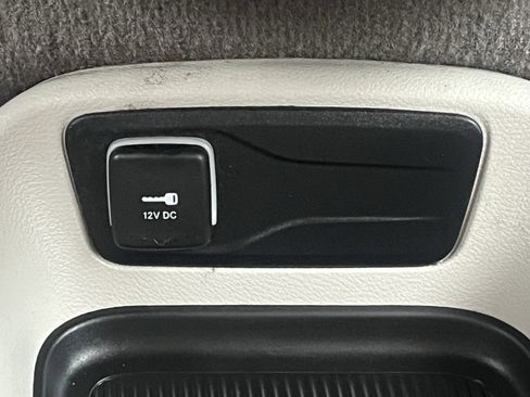Used 2021 Chrysler Voyager LX w/ Cold Weather Group FWD image 24