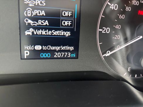 Used 2025 Toyota Corolla LE FWD image 41