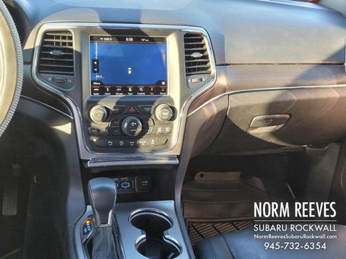 Used 2018 Jeep Grand Cherokee Limited image 12