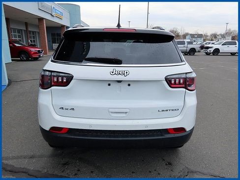 Used 2025 Jeep Compass Limited image 6