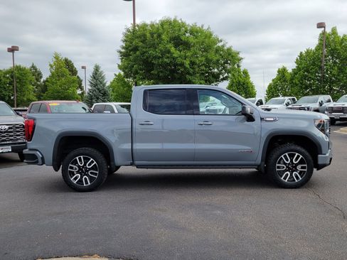 Used 2024 GMC Sierra 1500 AT4 w/ Technology Package AWD/4WD image 2