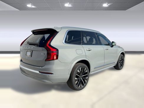 New 2026 Volvo XC90 B6 Plus w/ Protection Package Premier image 9