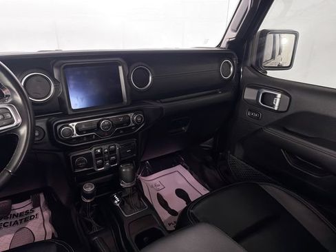 Used 2021 Jeep Wrangler Unlimited Sahara w/ Uconnect 4C Nav & Sound Group AWD/4WD image 23