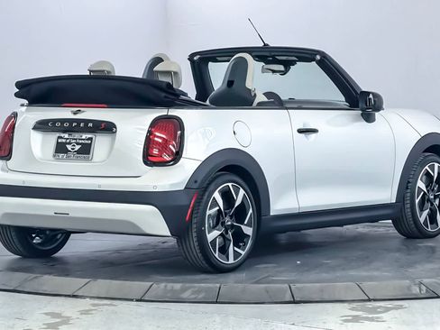 New 2026 MINI Cooper S FWD image 2
