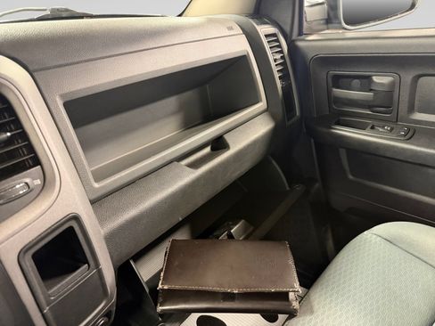 Used 2013 RAM 1500 Express AWD/4WD image 34
