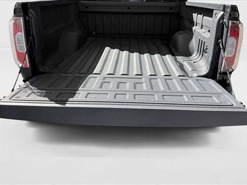 Used 2021 GMC Canyon AT4 image 7