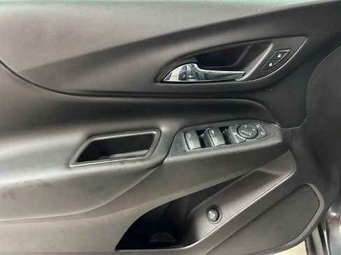 Used 2019 Chevrolet Equinox LT FWD image 17