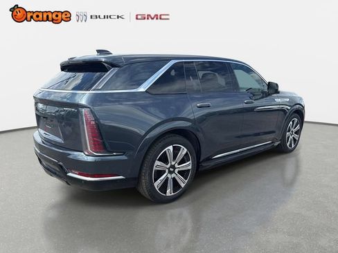 Used 2025 Cadillac Escalade IQ Luxury 2 w/ LPO, Premium Carpet Package AWD/4WD image 3