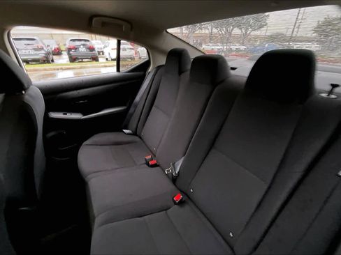 Certified 2025 Nissan Sentra S FWD image 18