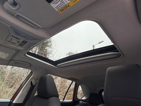 Used 2020 Toyota RAV4 XLE image 25