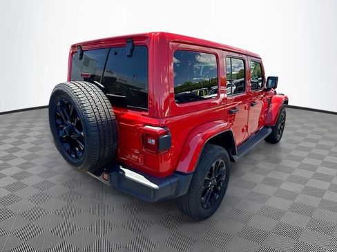 Used 2022 Jeep Wrangler Unlimited Sahara w/ Cold Weather Group image 6