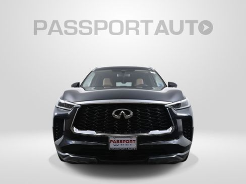 Used 2023 INFINITI QX60 Sensory w/ Vision Package AWD/4WD image 2