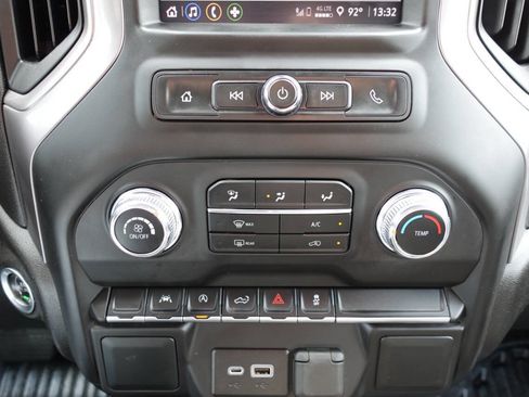 Used 2022 GMC Sierra 1500 Pro w/ Pro Value Package image 40