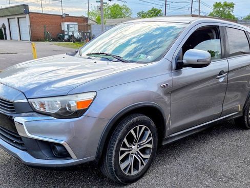 Used 2016 Mitsubishi Outlander Sport ES FWD image 1