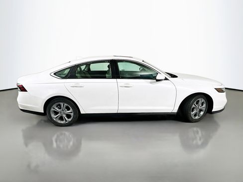 Certified 2023 Honda Accord EX image 8