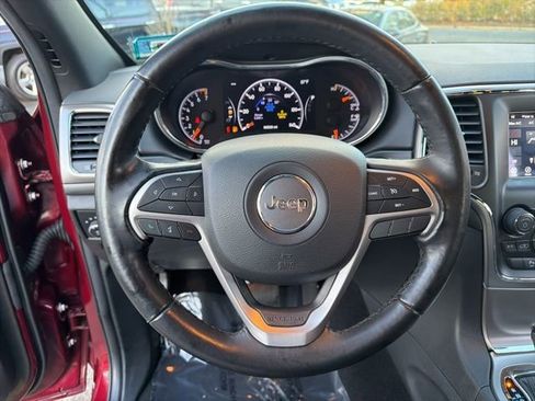 Used 2020 Jeep Grand Cherokee Laredo image 20