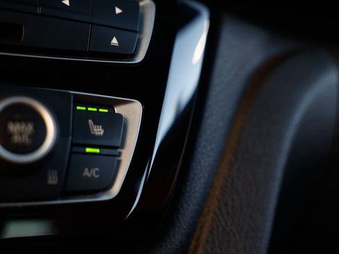 Used 2017 BMW 340i xDrive Sedan image 38