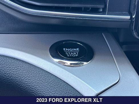 Certified 2023 Ford Explorer XLT w/ Equipment Group 202A AWD/4WD image 25
