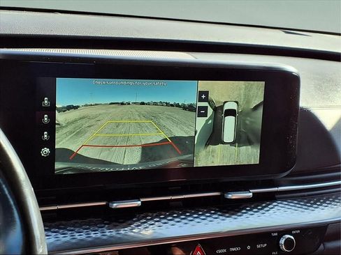 Used 2022 Kia Carnival SX Prestige image 13