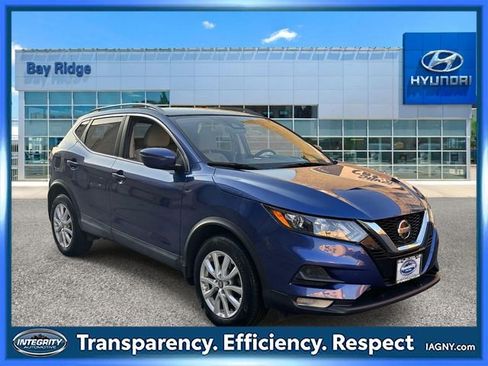 Used 2020 Nissan Rogue Sport SV w/ All-Weather Package AWD/4WD image 1