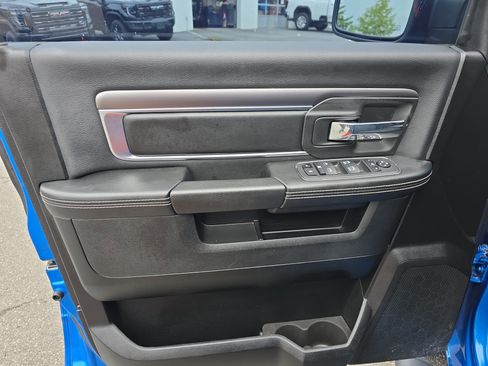 Used 2022 RAM 1500 Classic Warlock w/ Electronics Group AWD/4WD image 15