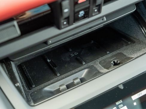 New 2026 Porsche Macan 4 Electric image 23